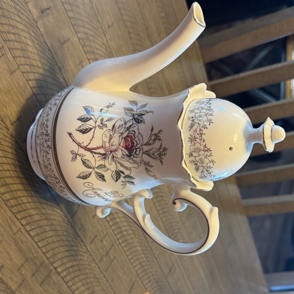 Floral Cream Teapot